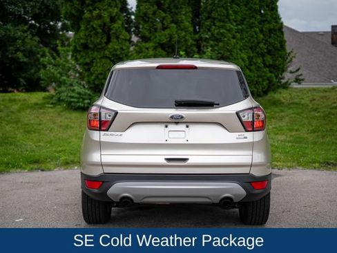 Used 2017 Ford Escape SE w/ SE Cold Weather Package AWD/4WD image 6