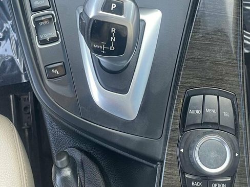 Used 2017 BMW 320i xDrive 320i xDrive image 30