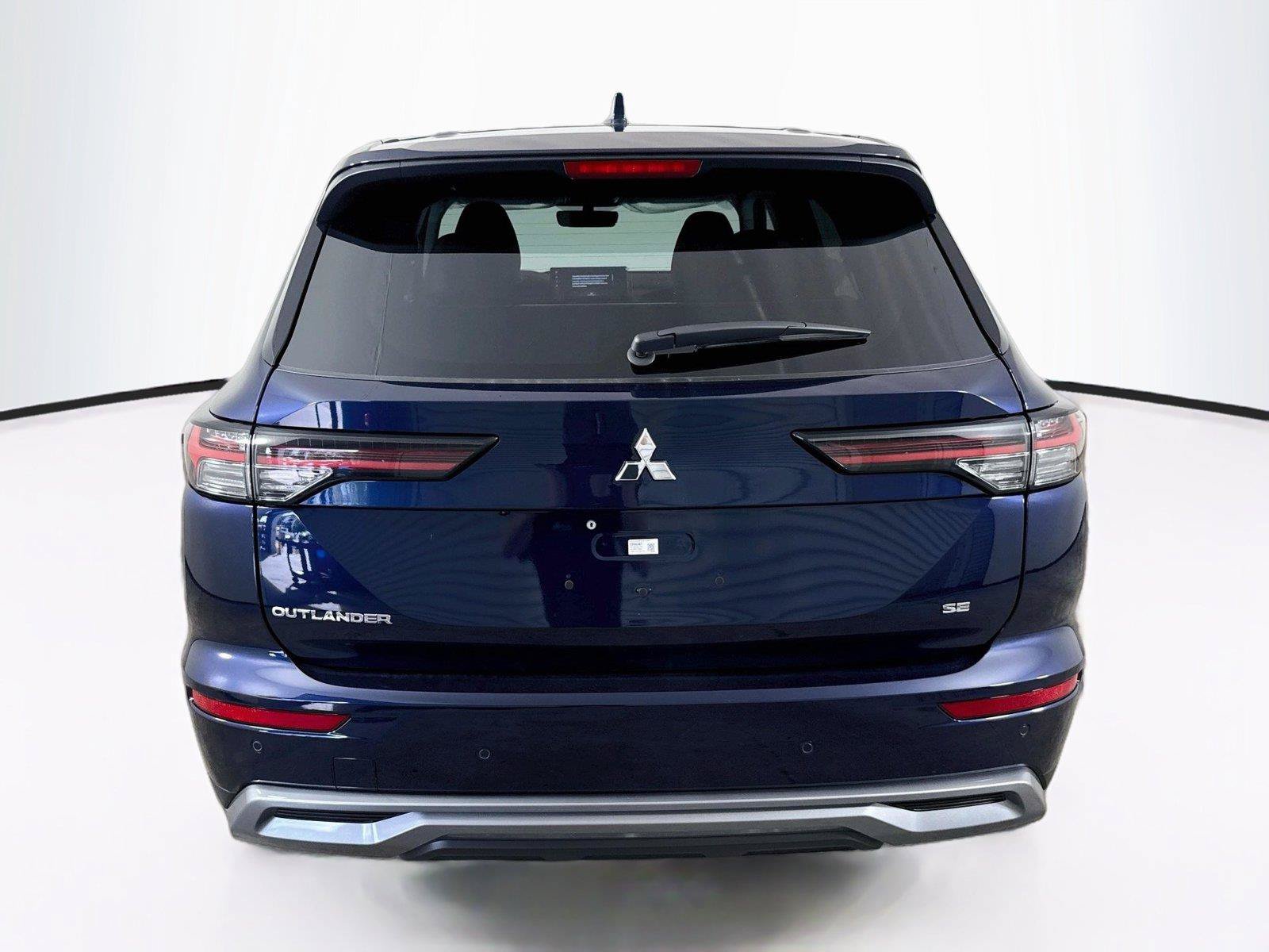 New 2026 Mitsubishi Outlander SE FWD image 4