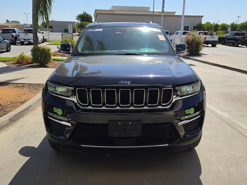 Used 2023 Jeep Grand Cherokee 4WD 4xe image 2