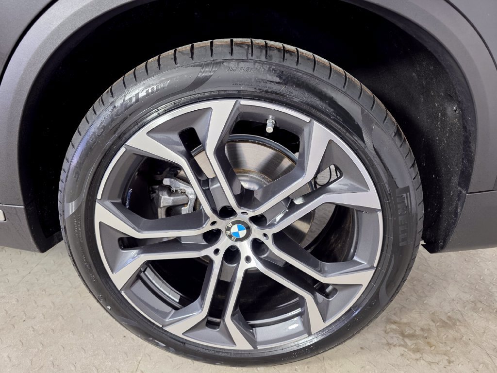 Used 2023 BMW X5 sDrive40i w/ Premium Package RWD image 17