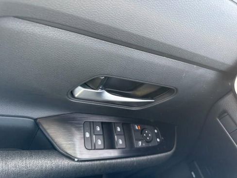 New 2026 Nissan Kicks SV image 17