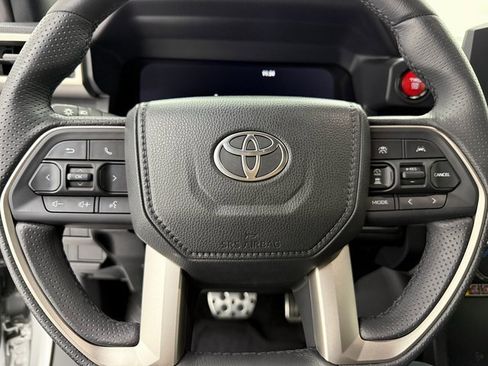 Used 2025 Toyota 4Runner TRD Sport image 11