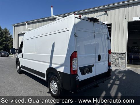 Used 2023 RAM ProMaster 2500 w/ Premium Appearance Group FWD image 11