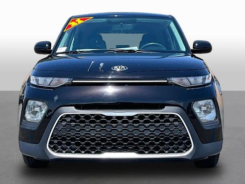 Used 2021 Kia Soul LX FWD image 3