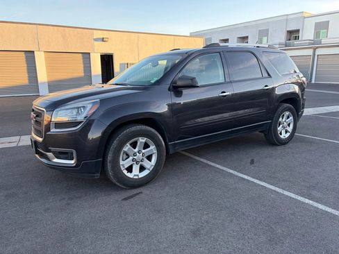 Used 2015 GMC Acadia SLE image 4