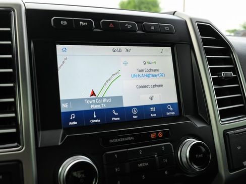 Used 2021 Ford F250 Platinum w/ FX4 Off-Road Package image 36