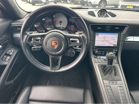Used 2017 Porsche 911 Carrera S image 11