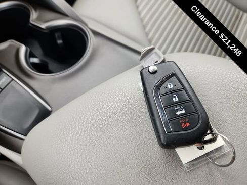 Used 2023 Toyota Camry SE image 42