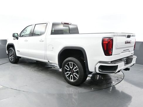 Used 2024 GMC Sierra 1500 AT4 w/ AT4 Preferred Package image 5