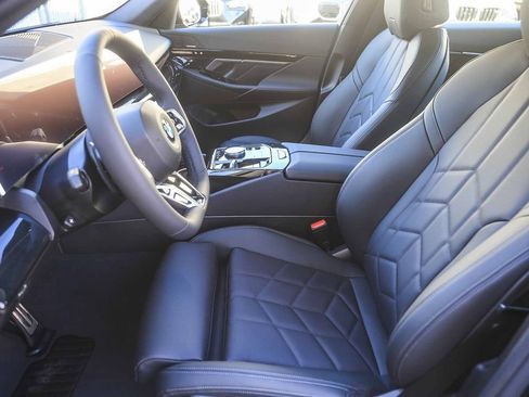 Used 2026 BMW 530i w/ M Sport Package RWD image 14