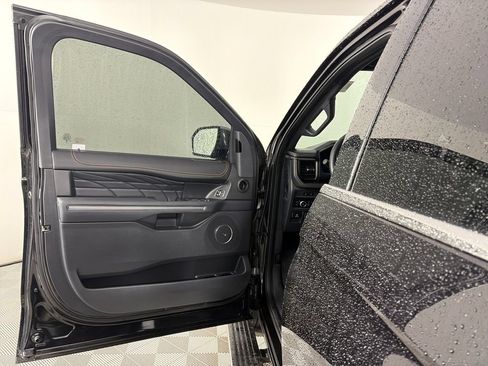Used 2024 Ford Expedition Max Platinum AWD/4WD image 10