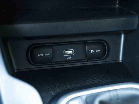 Used 2020 Kia Soul X-Line FWD image 31