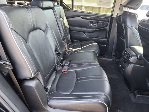Used 2023 Honda Pilot Elite image 19