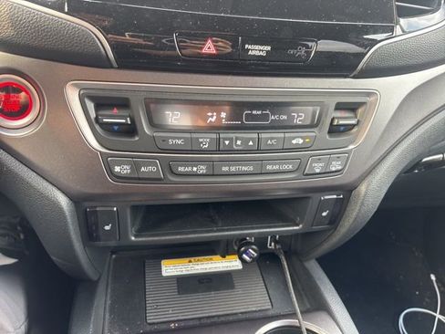 Used 2022 Honda Pilot Special Edition image 13