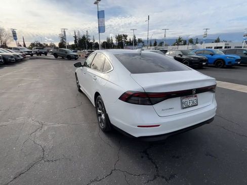 Certified 2023 Honda Accord EX image 7