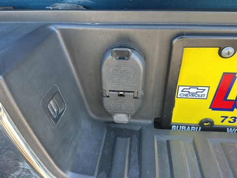 Used 2019 Chevrolet Silverado 1500 LT w/ All Star Edition image 40