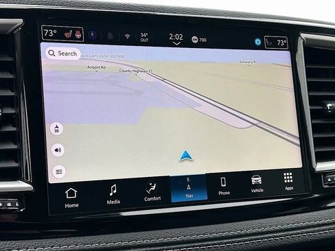 Used 2024 Chrysler Pacifica Select image 28