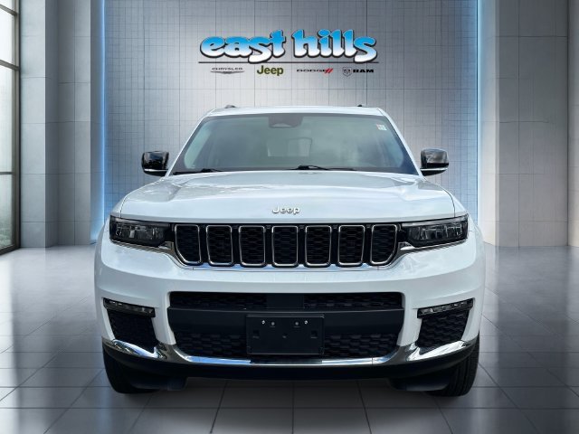 Used 2023 Jeep Grand Cherokee L Limited AWD/4WD image 8