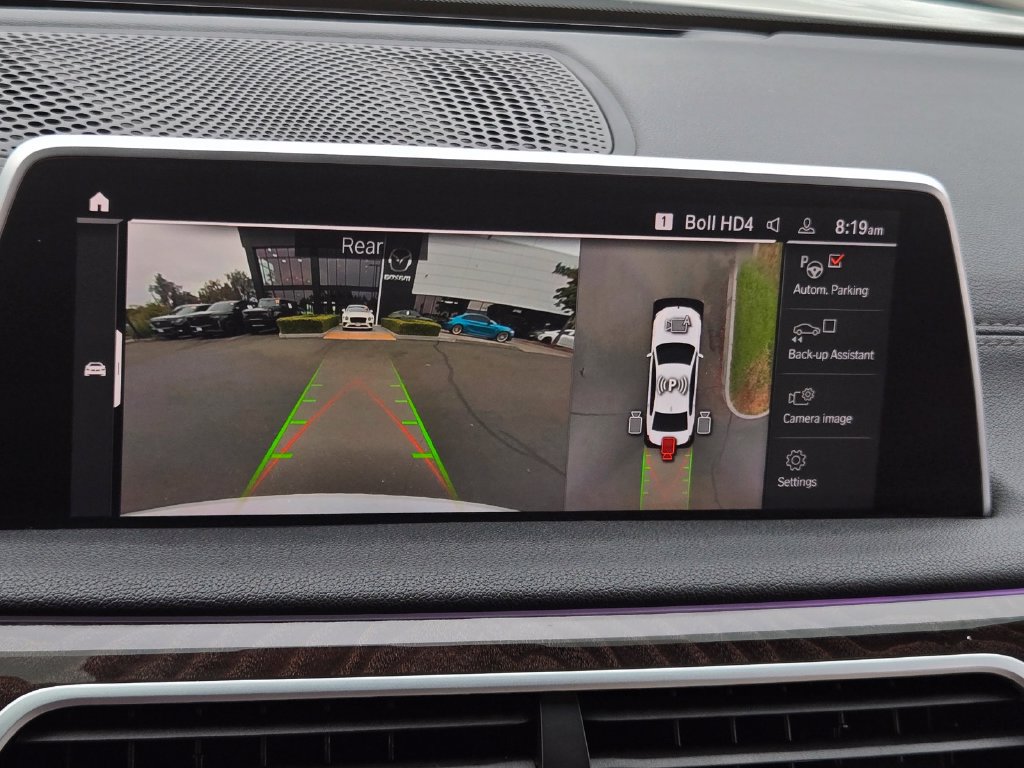 Used 2021 BMW 740i w/ M Sport Package RWD image 19