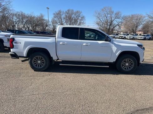 Used 2023 Chevrolet Colorado LT image 8