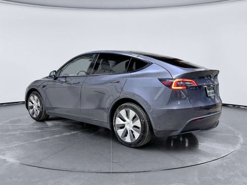Used 2021 Tesla Model Y Long Range AWD/4WD image 2