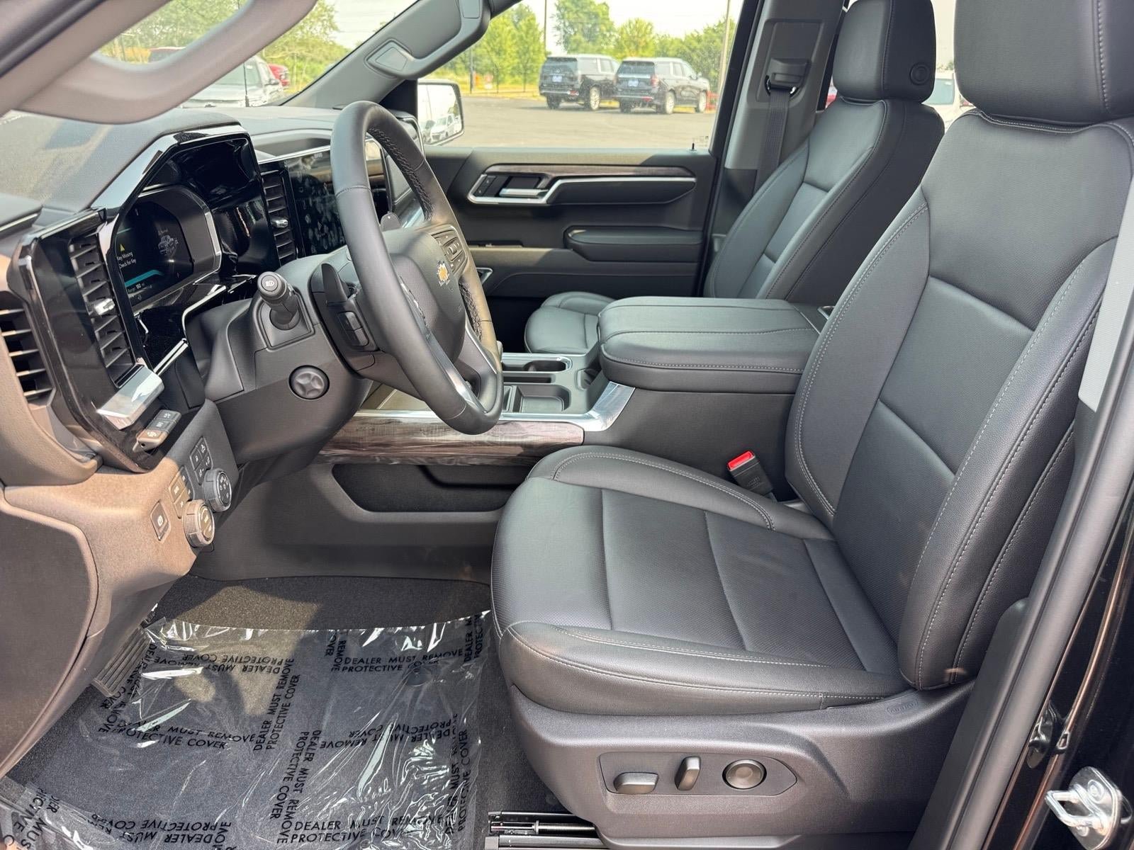 Used 2026 Chevrolet Silverado 1500 LTZ AWD/4WD image 6
