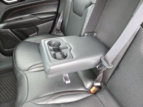 Used 2025 Jeep Compass Trailhawk image 42