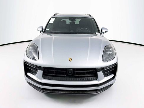 New 2026 Porsche Macan AWD/4WD image 6