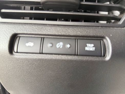 Used 2023 Nissan Altima 2.5 SR image 29