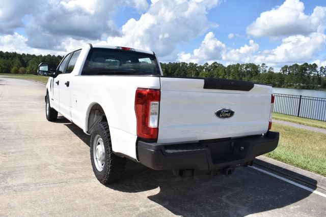 Used 2019 Ford F250 XL w/ Power Equipment Group RWD image 4