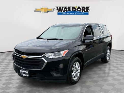 Used 2021 Chevrolet Traverse LS FWD image 5