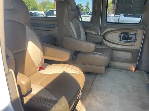 Used 2014 Chevrolet Express 1500 AWD image 40