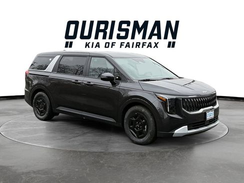 New 2026 Kia Carnival image 1