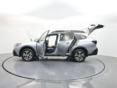 Used 2020 Subaru Outback Limited w/ Popular Package #2 AWD/4WD image 43