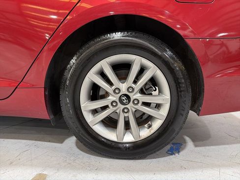 Used 2015 Hyundai Sonata SE image 33