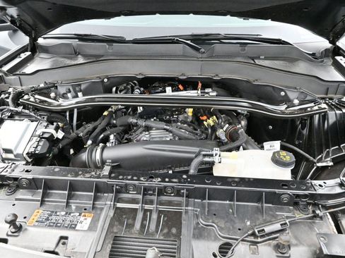Used 2025 Ford Explorer ST-Line w/ Premium Package image 36