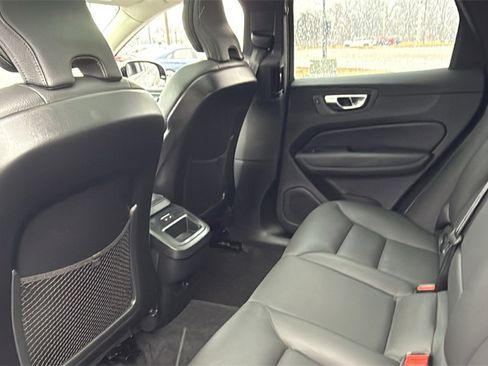 Certified 2025 Volvo XC60 B5 Plus image 26