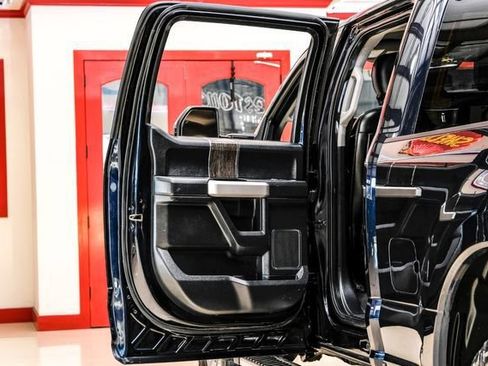 Used 2021 Ford F250 Lariat w/ Chrome Package image 36