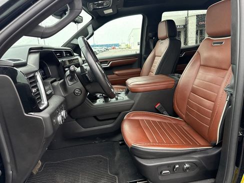 Used 2024 GMC Sierra 1500 Denali Ultimate AWD/4WD image 12