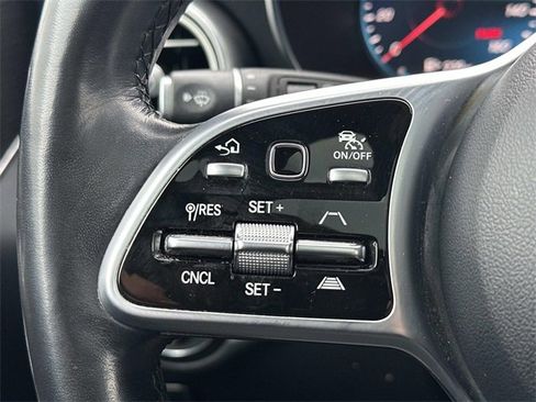 Used 2022 Mercedes-Benz GLC 300 4MATIC image 22