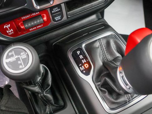 New 2026 Jeep Wrangler Unlimited Rubicon AWD/4WD image 24