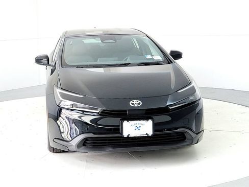 New 2026 Toyota Prius LE FWD image 8