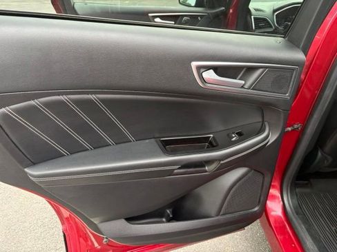 Used 2020 Ford Edge ST w/ Equipment Group 401A AWD/4WD image 33