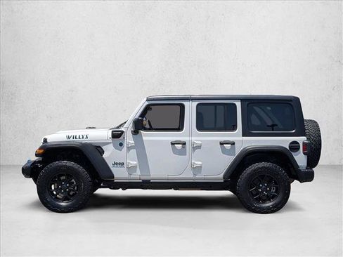 Used 2024 Jeep Wrangler Unlimited AWD/4WD image 9