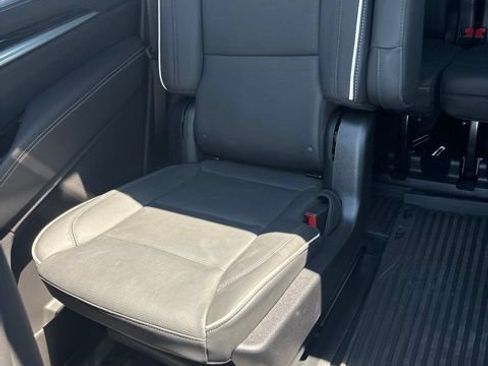 Used 2025 Cadillac Escalade Sport w/ Touring Package AWD/4WD image 21