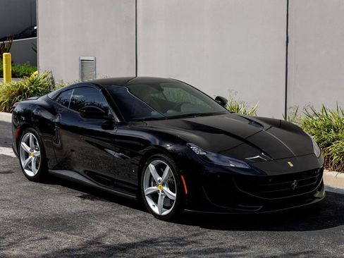 Used 2019 Ferrari Portofino RWD image 7
