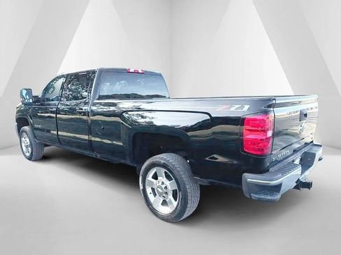 Used 2018 Chevrolet Silverado 2500 LT w/ Z71 Package, Off-Road AWD/4WD image 5