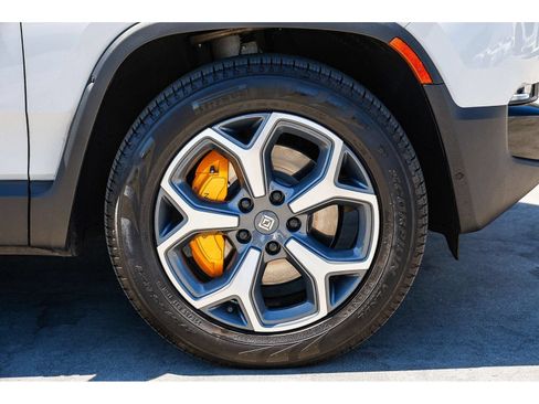 Used 2024 Rivian R1S Adventure AWD/4WD image 10