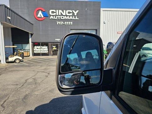 Used 2019 Chevrolet Express 3500 LT w/ LT Preferred Equipment Group RWD image 30